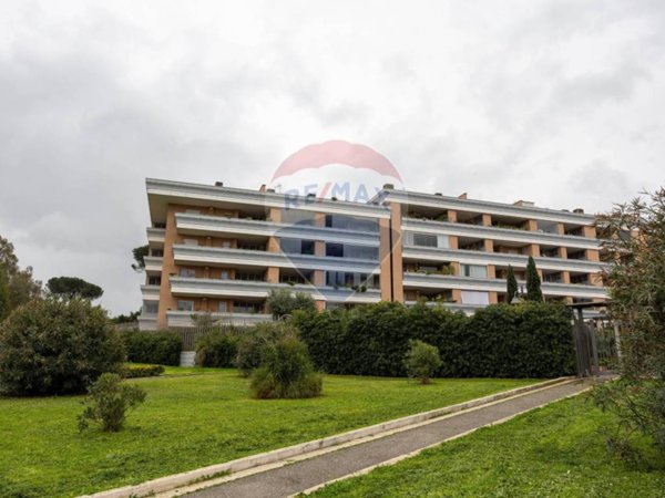 appartamento in vendita a Roma in zona Ardeatino