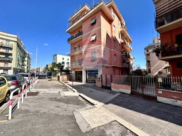 appartamento in vendita a Roma in zona Prenestino-Centocelle