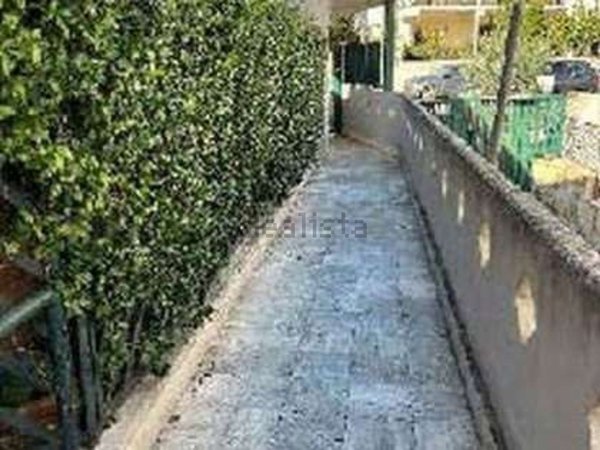 casa indipendente in vendita a Roma in zona La Pisana