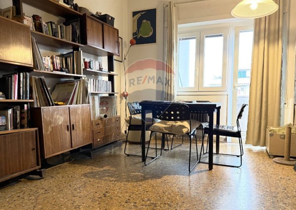 appartamento in vendita a Roma in zona Ostiense