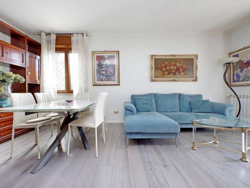 appartamento in vendita a Roma in zona Fonte Laurentina