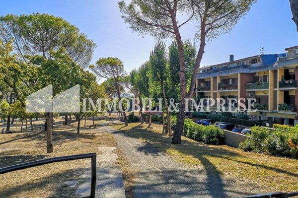 appartamento in vendita a Roma in zona Magliana Vecchia