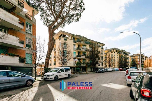 appartamento in vendita a Roma in zona Portuense
