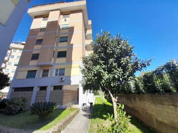appartamento in vendita a Roma in zona Portuense