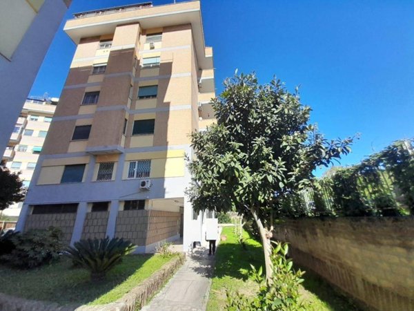 appartamento in vendita a Roma in zona Portuense