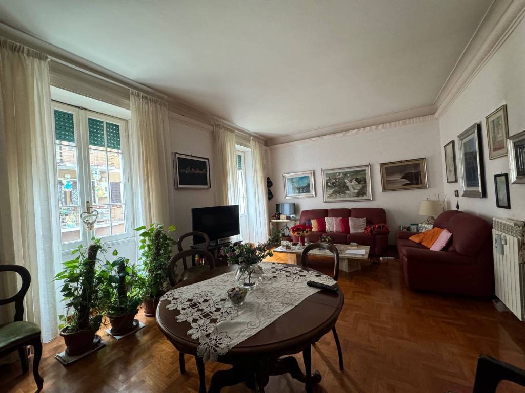 appartamento in vendita a Roma in zona Nomentano