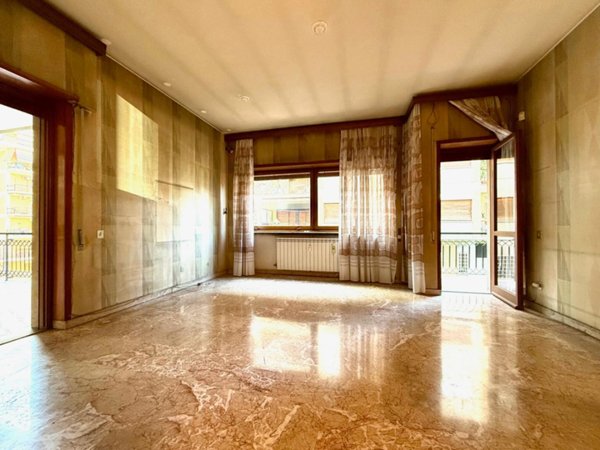 appartamento in vendita a Roma in zona Tuscolano