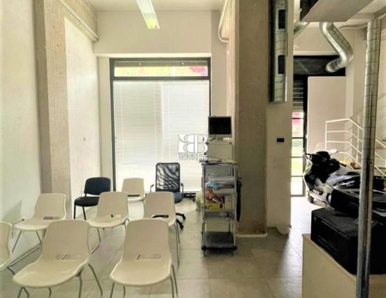 negozio in vendita a Roma in zona Collatino