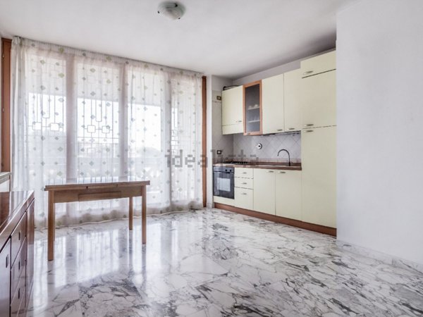appartamento in vendita a Roma in zona Ostiense
