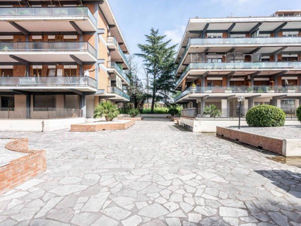 appartamento in vendita a Roma in zona Aurelio
