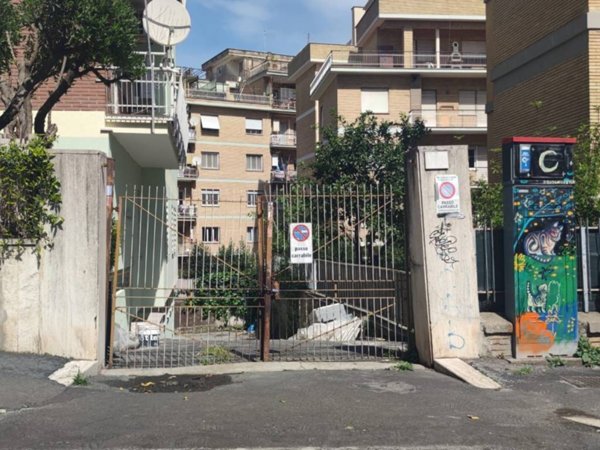 casa indipendente in vendita a Roma in zona Portuense