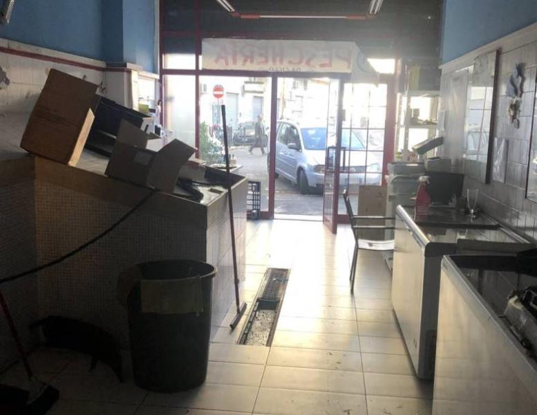 locale commerciale in vendita a Roma in zona Tuscolano