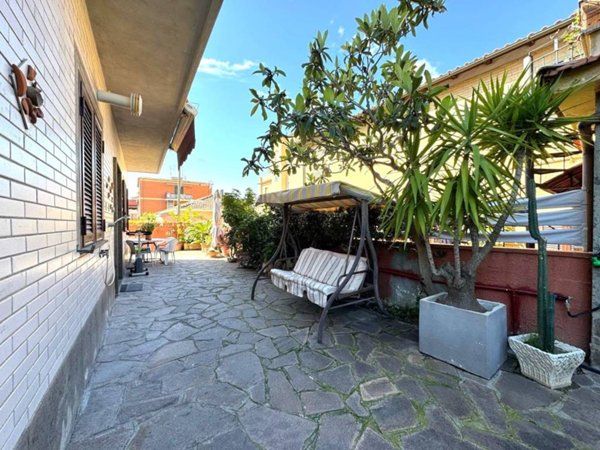 casa indipendente in vendita a Roma in zona La Pisana