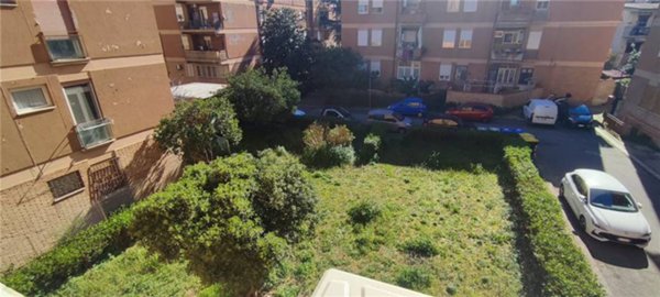 appartamento in vendita a Roma in zona Ostiense