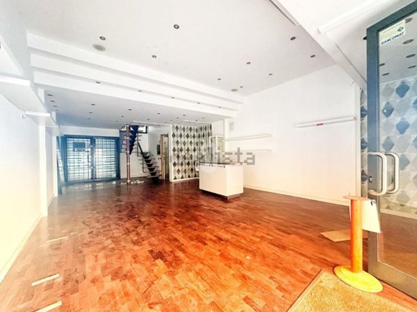 appartamento in vendita a Roma in zona Isola Farnese
