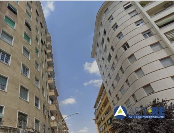 appartamento in vendita a Roma in zona Tuscolano