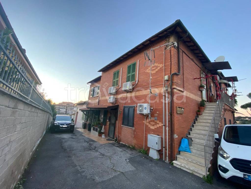 appartamento in vendita a Roma in zona Casalotti