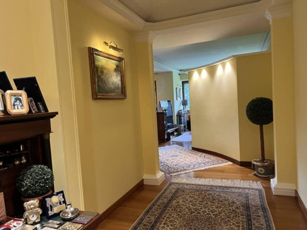 appartamento in vendita a Roma in zona EUR
