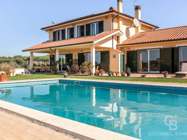 casa indipendente in vendita a Roma in zona Olgiata