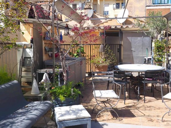 appartamento in vendita a Roma in zona Rione Regola