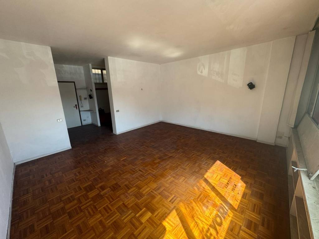 ufficio in vendita a Roma in zona Casal Boccone