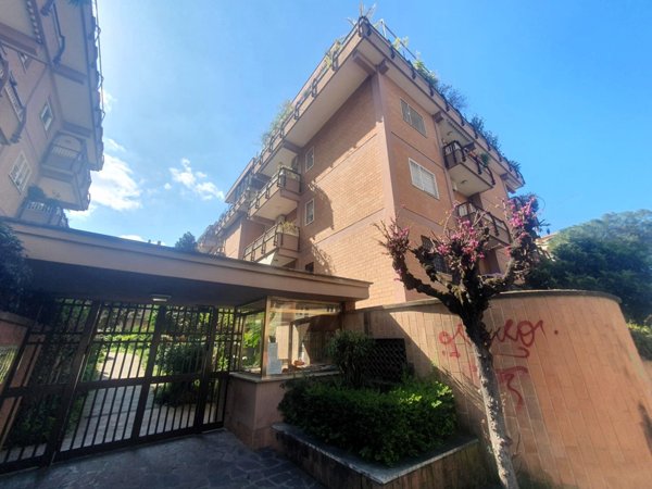 appartamento in vendita a Roma in zona Monte Sacro/Talenti