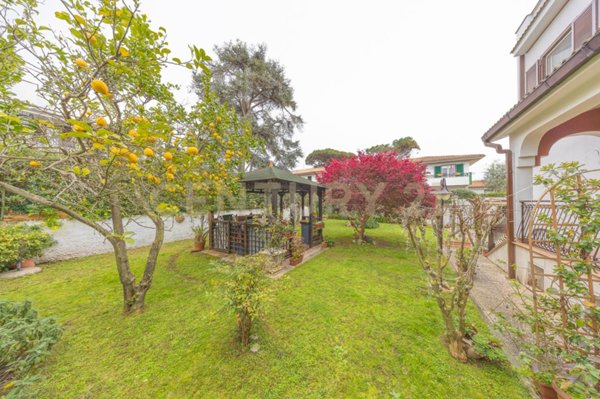 casa indipendente in vendita a Roma in zona Prenestino-Centocelle