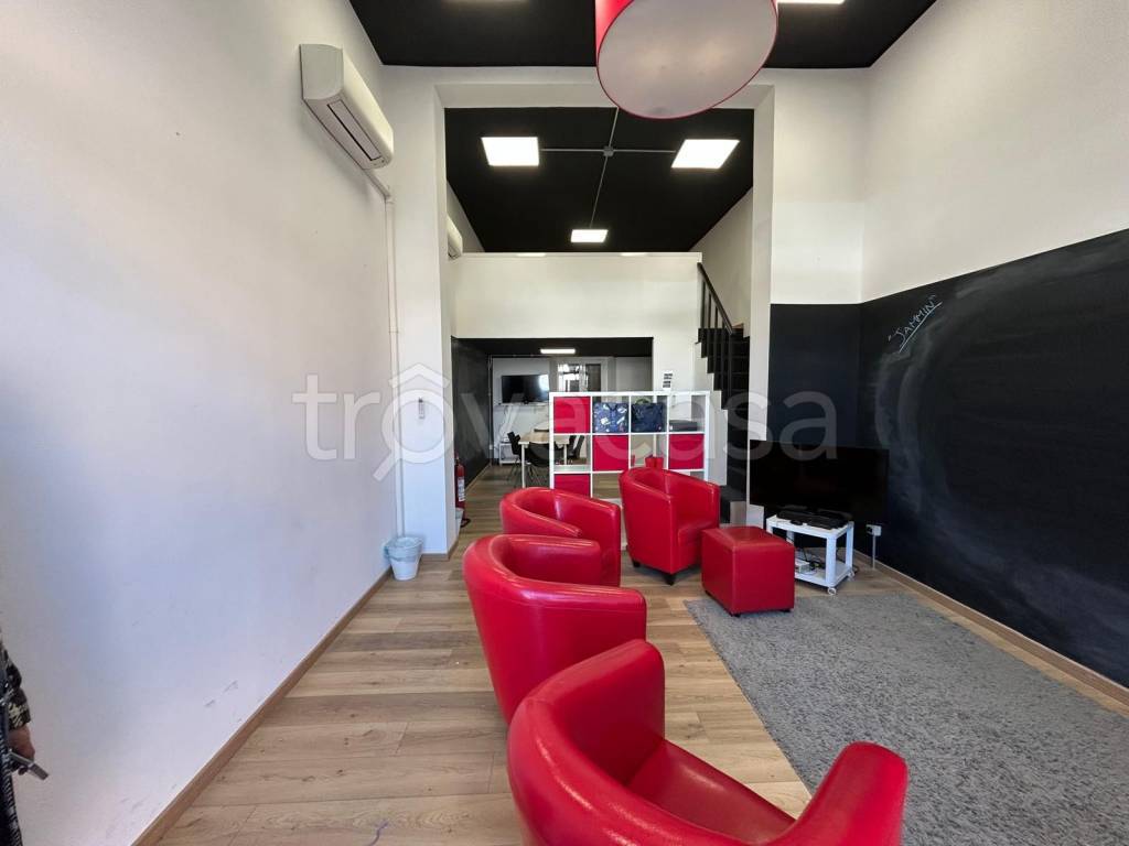 trivano in vendita a Roma in zona Appio Latino