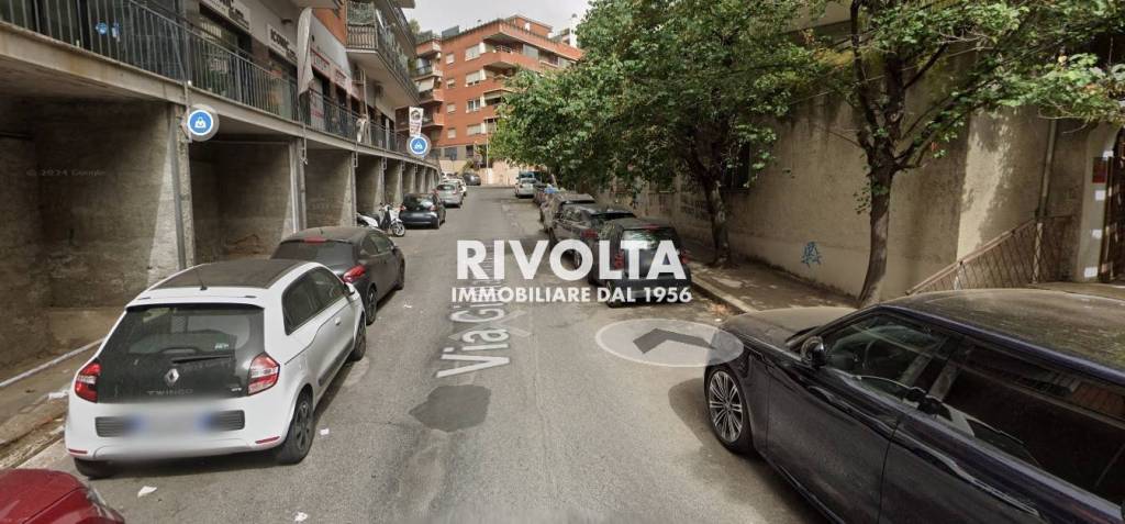 locale di sgombero in vendita a Roma in zona Tor di Quinto