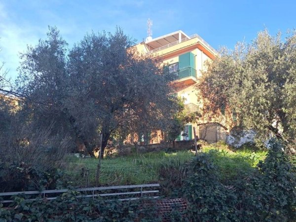 appartamento in vendita a Roma in zona Sette Bagni