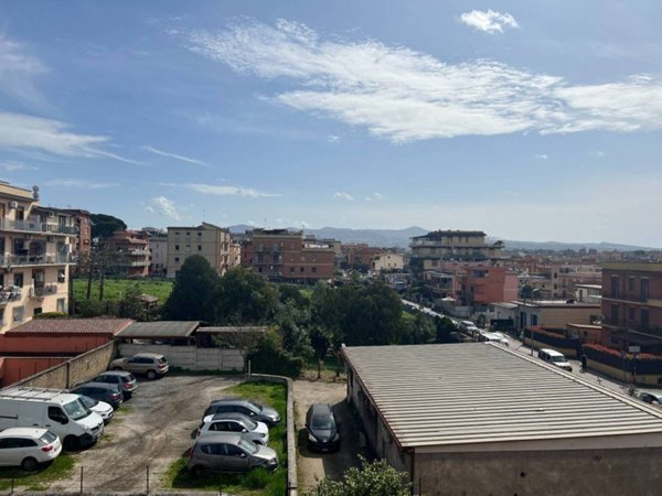 appartamento in vendita a Roma in zona Ponte di Nona