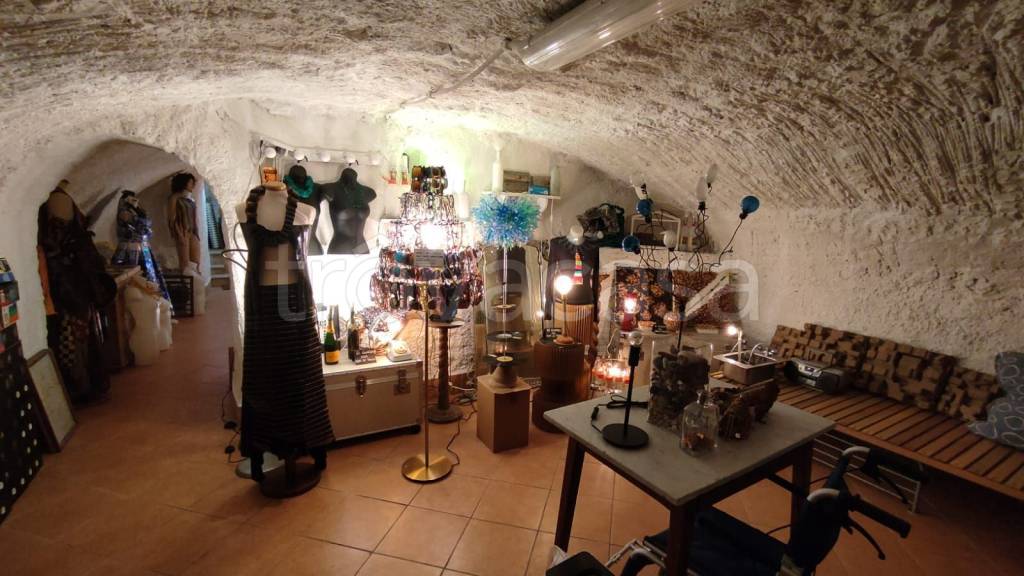 appartamento in vendita a Roma in zona Rione Monti/Campitelli