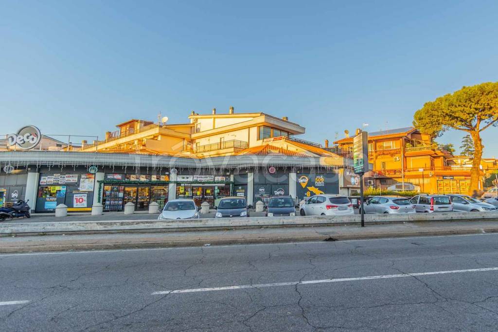 appartamento in vendita a Roma in zona Finocchio
