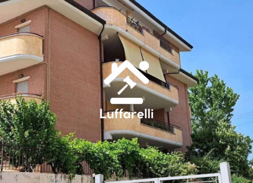 appartamento in vendita a Roma in zona Ponte Galeria