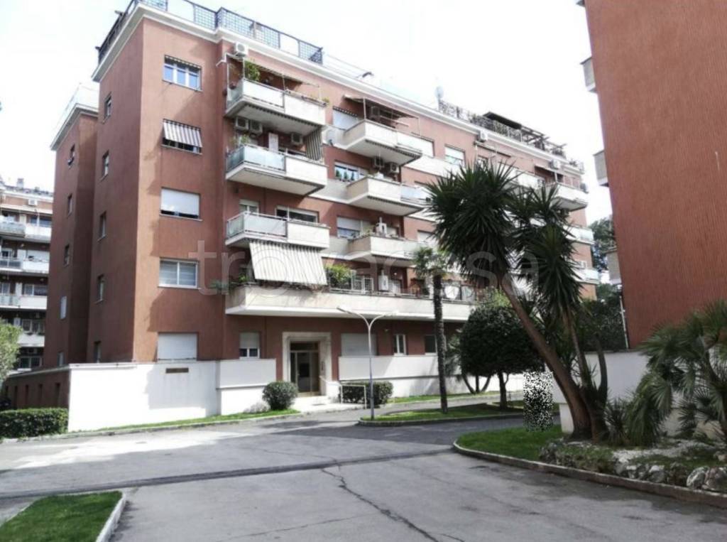 appartamento in vendita a Roma in zona Monte Sacro/Talenti