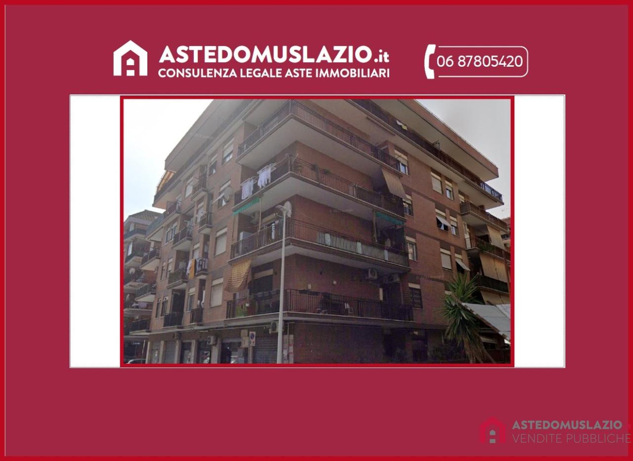 appartamento in vendita a Roma in zona Ostia Antica