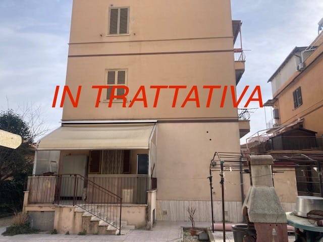 appartamento in vendita a Roma in zona Torre Maura