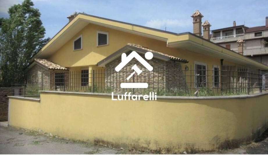 appartamento in vendita a Roma in zona Ostiense