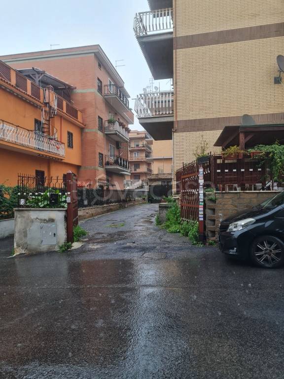 locale di sgombero in vendita a Roma in zona Ottavia