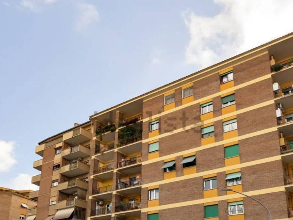 appartamento in vendita a Roma in zona Prenestino-Centocelle
