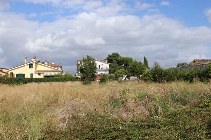 terreno agricolo in vendita a Roma in zona Torre Gaia