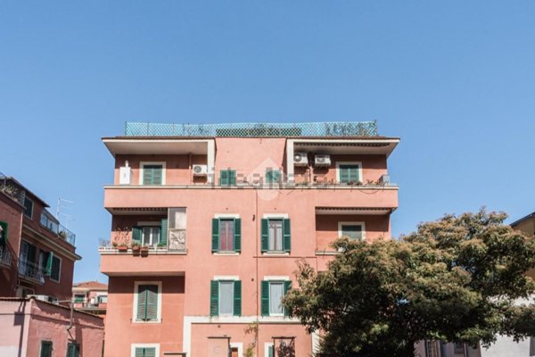 appartamento in vendita a Roma in zona Gianicolense