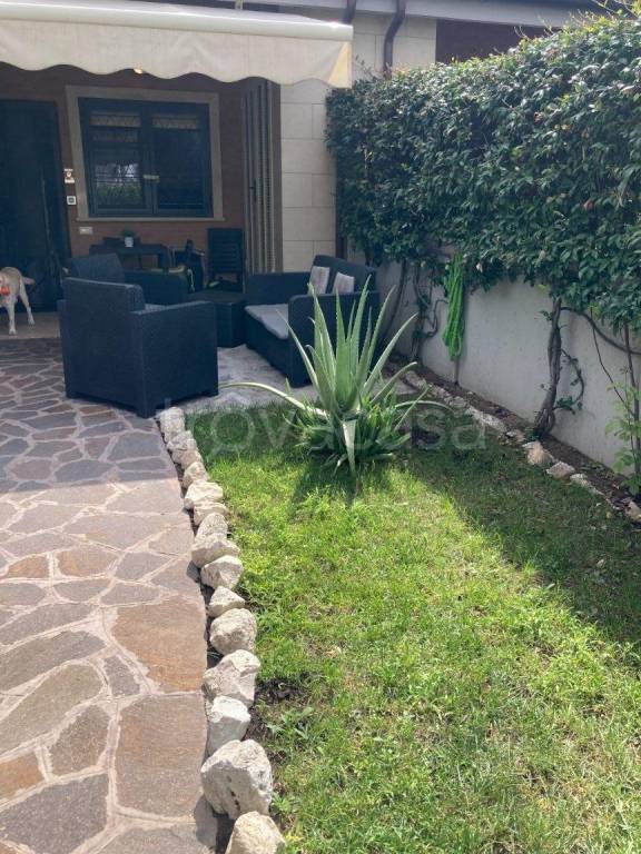 appartamento in vendita a Roma in zona Mezzocammino