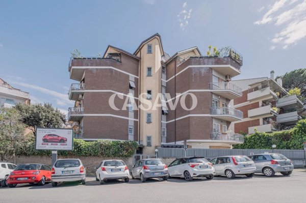 appartamento in vendita a Roma in zona Gianicolense