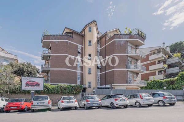 appartamento in vendita a Roma in zona Gianicolense