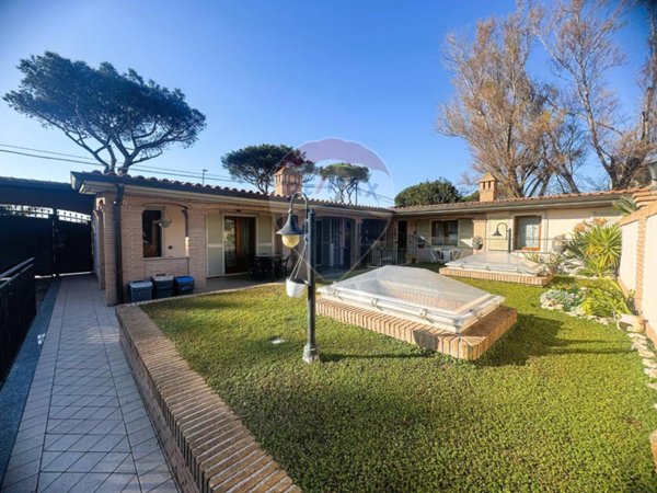 appartamento in vendita a Roma in zona EUR