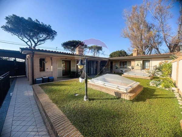 appartamento in vendita a Roma in zona EUR