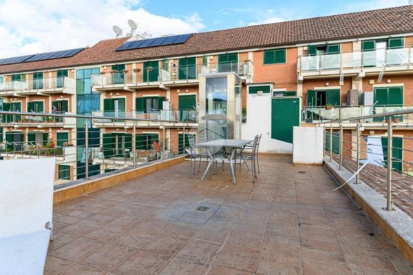 appartamento in vendita a Roma in zona Portuense