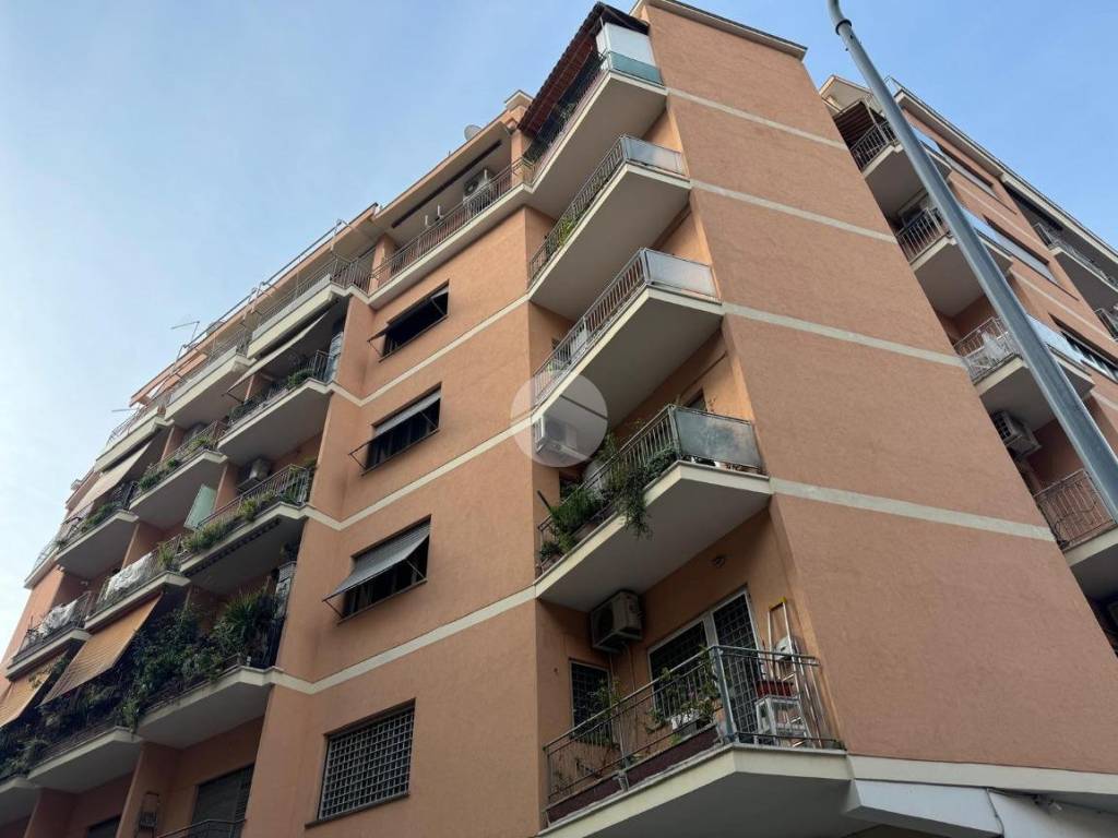 appartamento in vendita a Roma in zona Prenestino-Centocelle