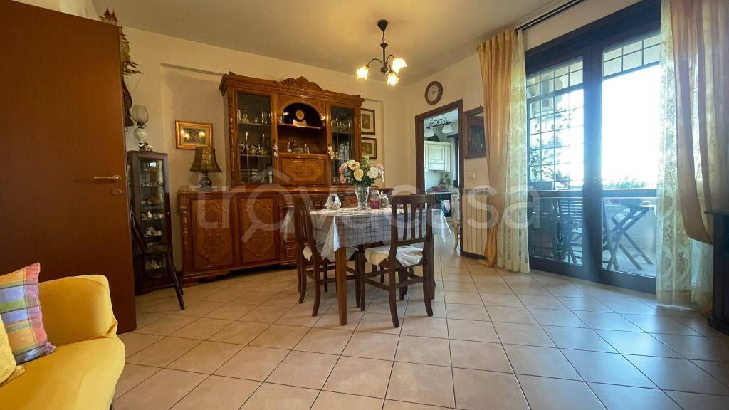 appartamento in vendita a Roma in zona Castelverde